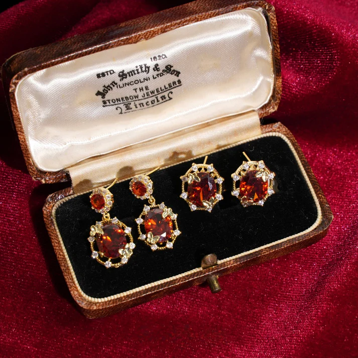 scarlet-butterfly-stud-earrings-gold-plated-abbott-atelier-8836246