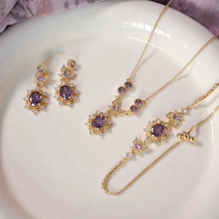 violet-flutter-necklace-gold-plated-abbott-atelier-6112770